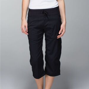 Lululemon Studio Crop - Size 6 - Black